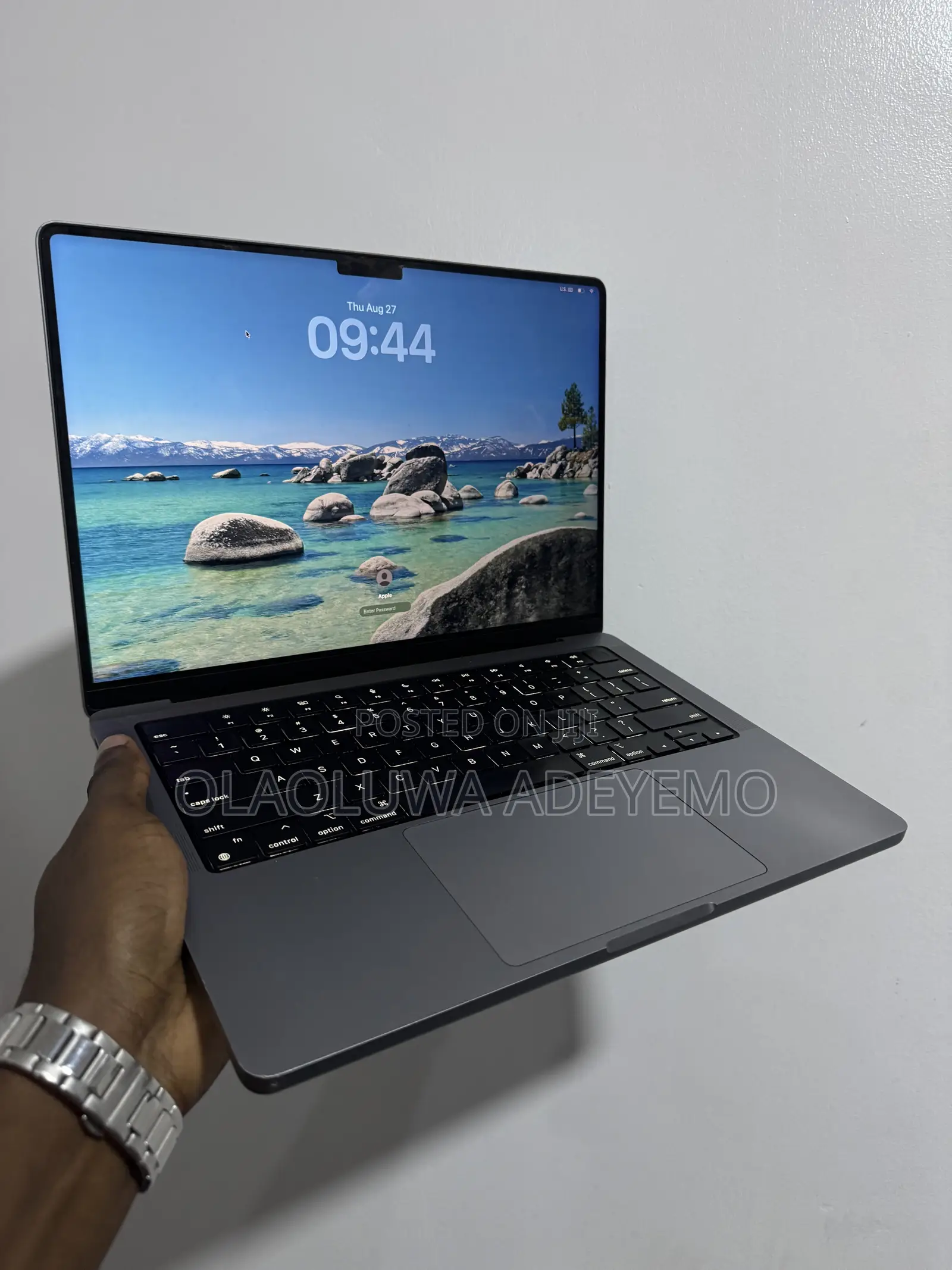 Laptop Apple MacBook Pro 2021 M1 16GB Apple M1 Pro SSD 512GB