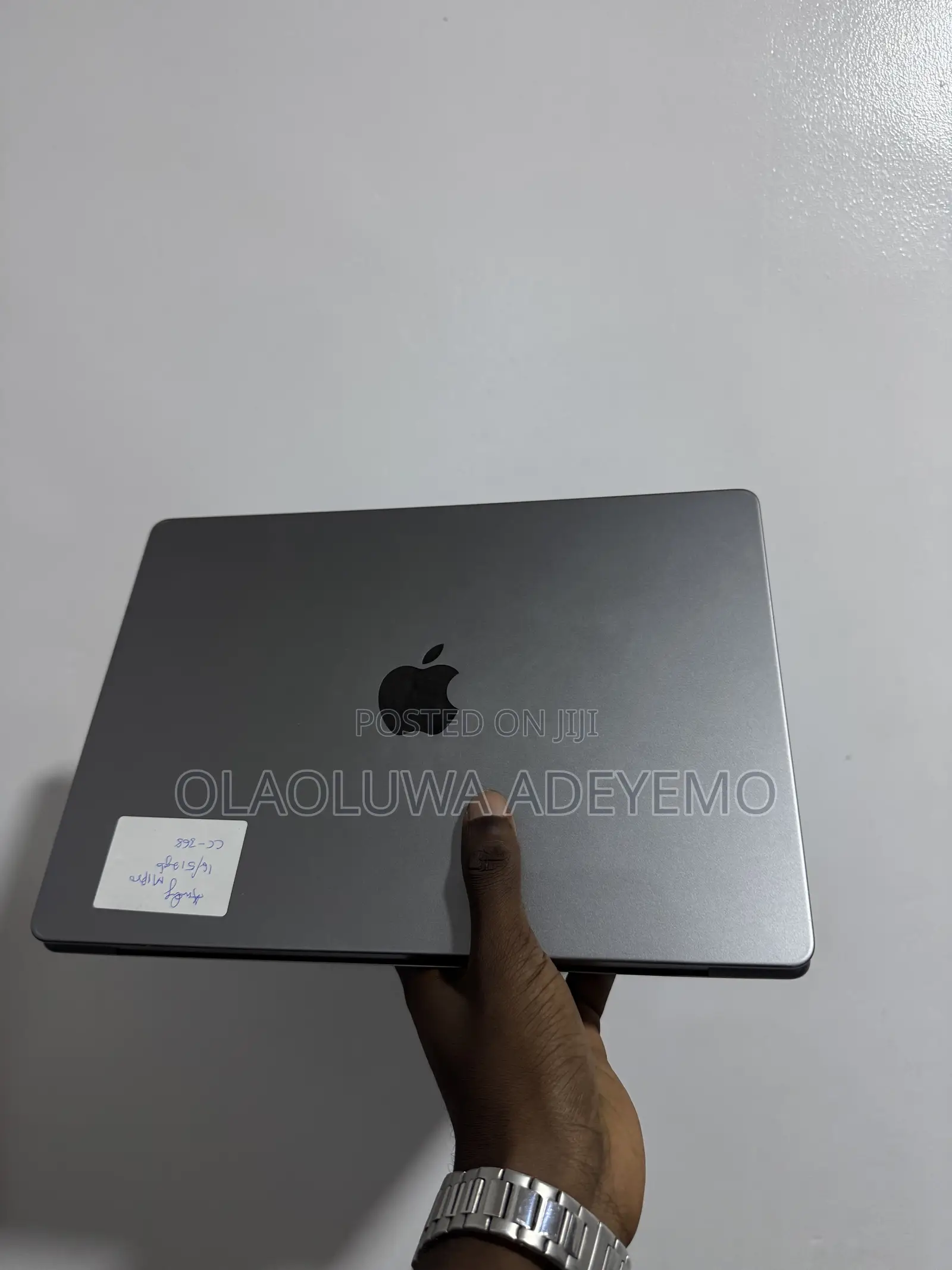 Laptop Apple MacBook Pro 2021 M1 16GB Apple M1 Pro SSD 512GB