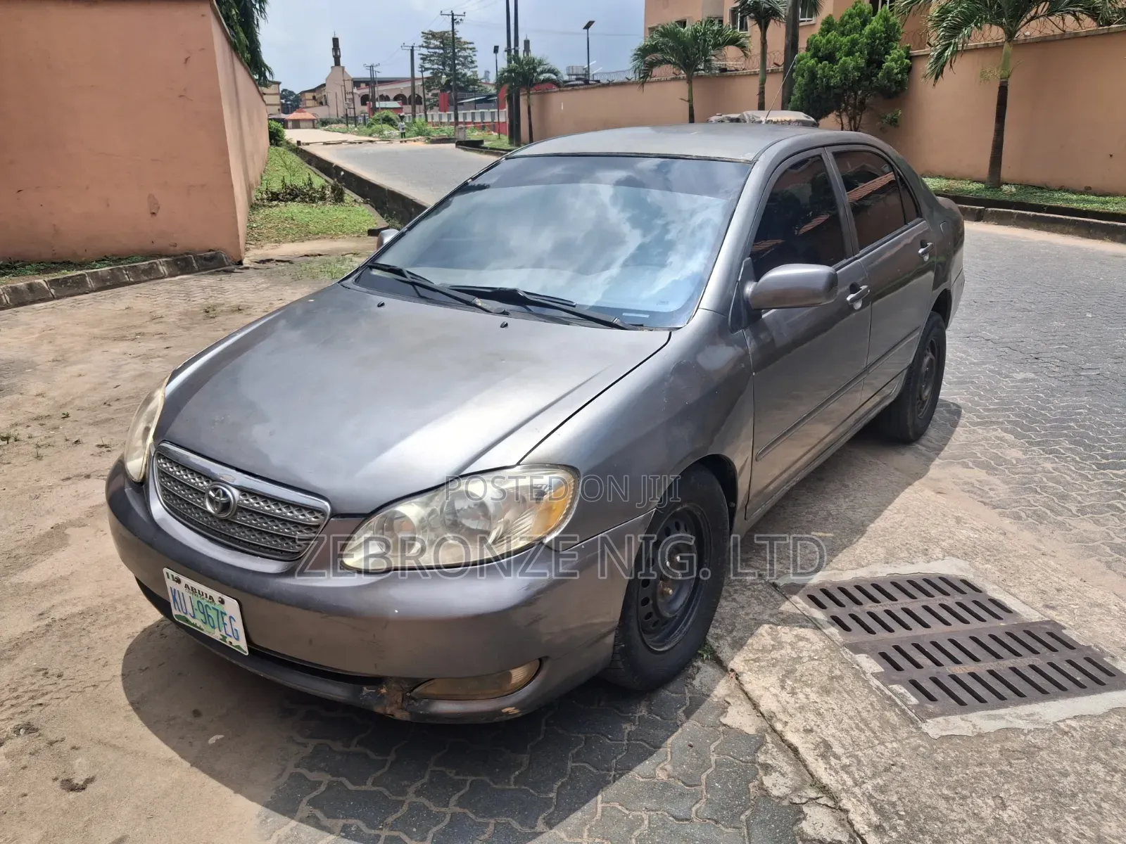 Toyota Corolla 2005 Gray