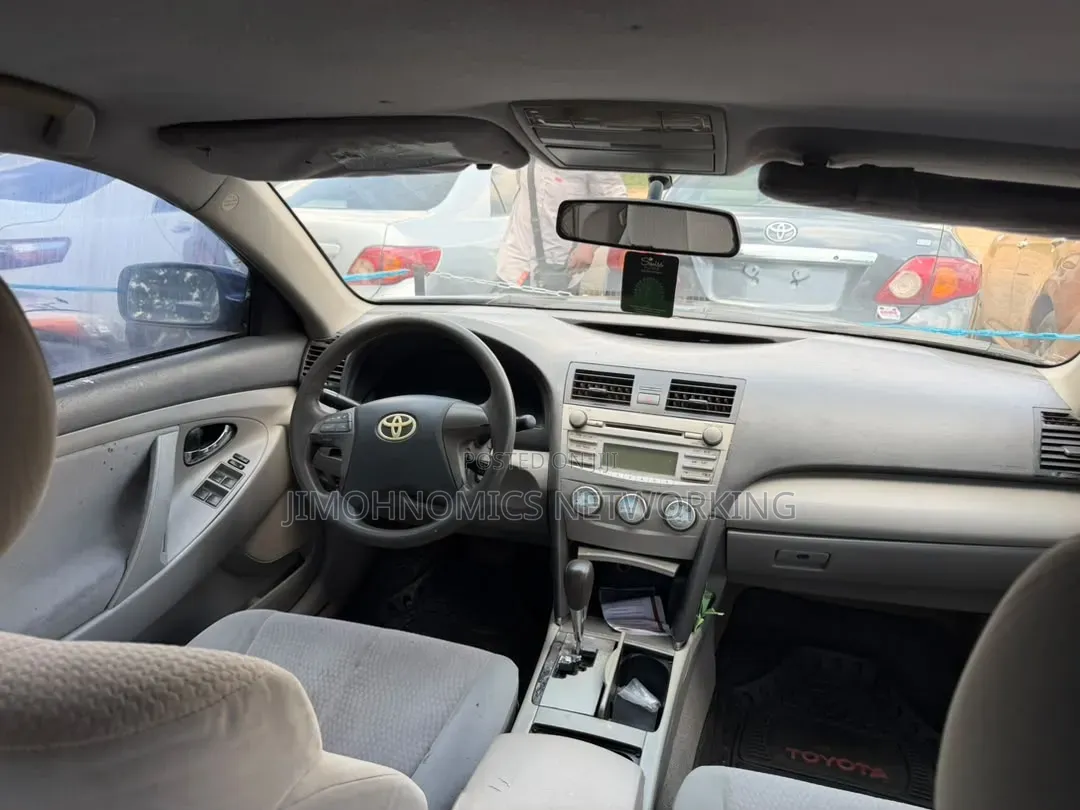 Toyota Camry 2011 Blue