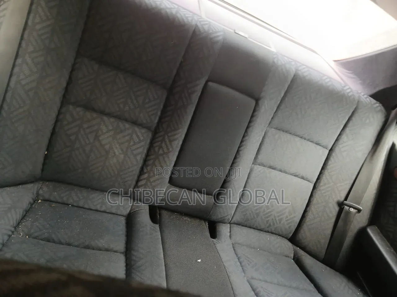 Mercedes-Benz C180 2000 Gold