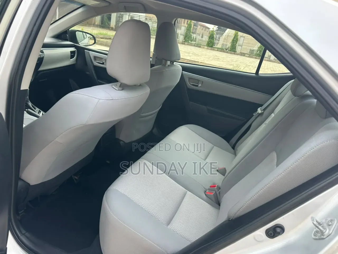 Toyota Corolla 2015 Silver