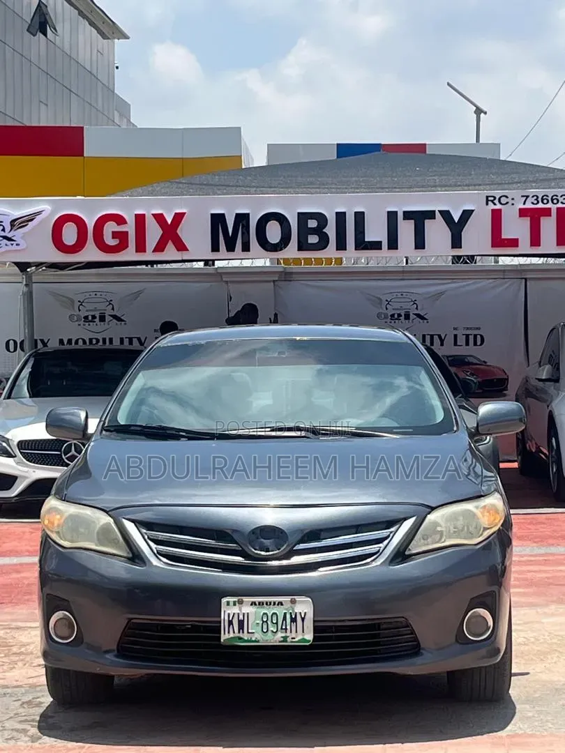 Toyota Corolla 2013 Gray