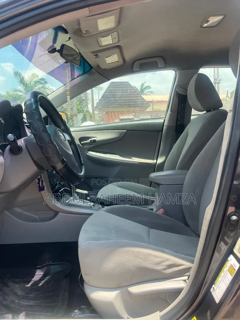 Toyota Corolla 2013 Gray