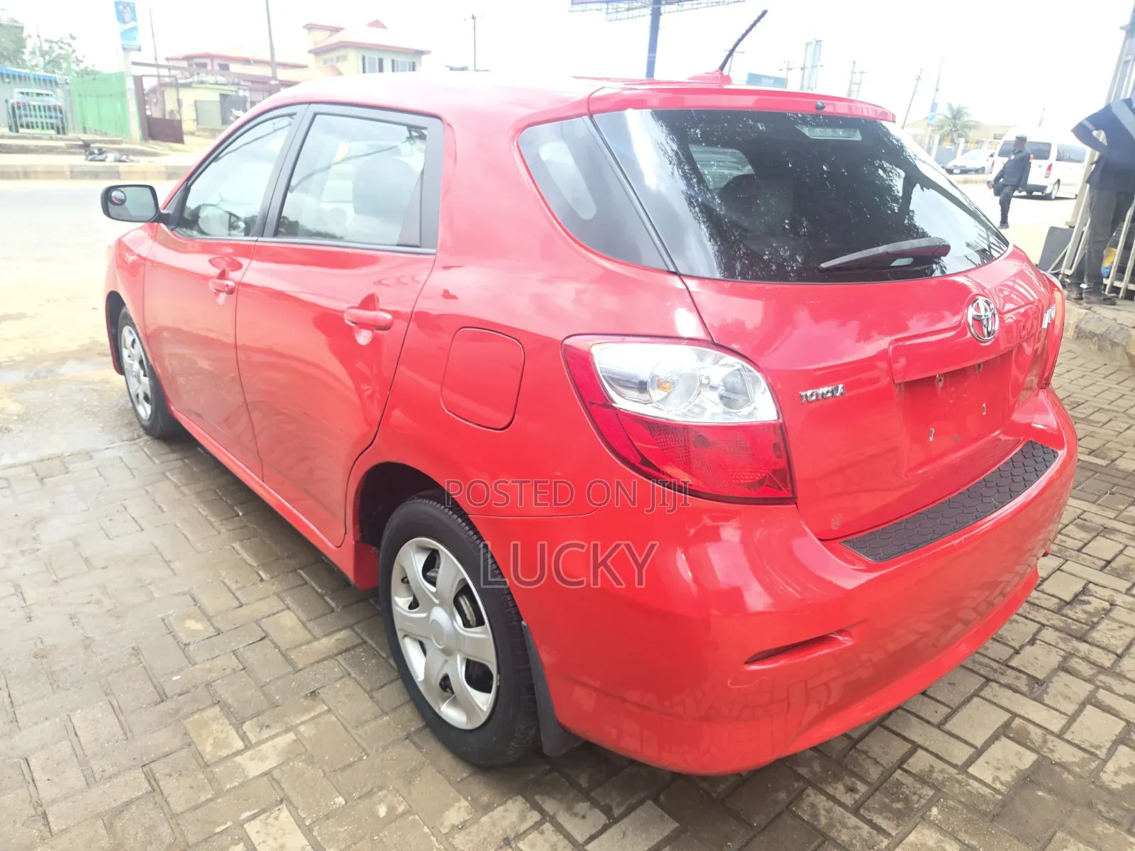 Toyota Matrix S Hatchback FWD (2.4L 4cyl 5A) 2010 Red
