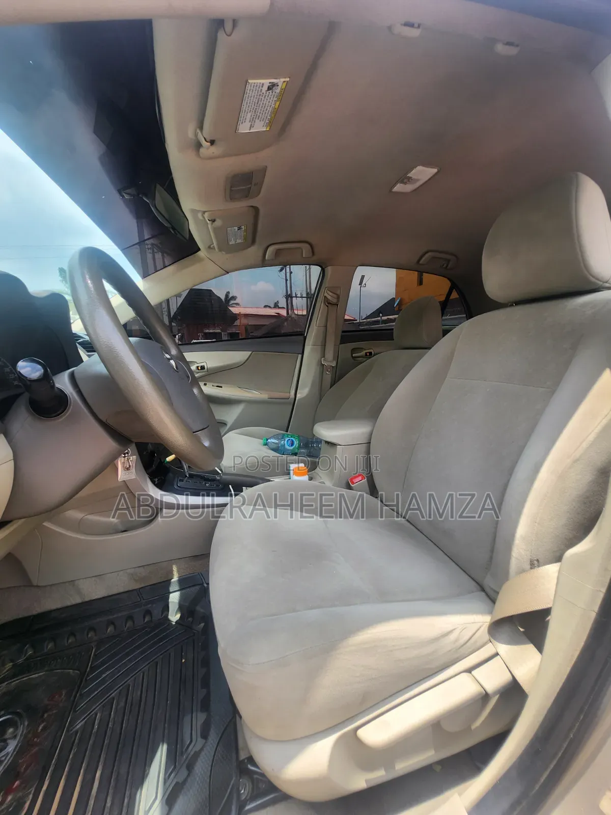 Toyota Corolla 2010 Gold