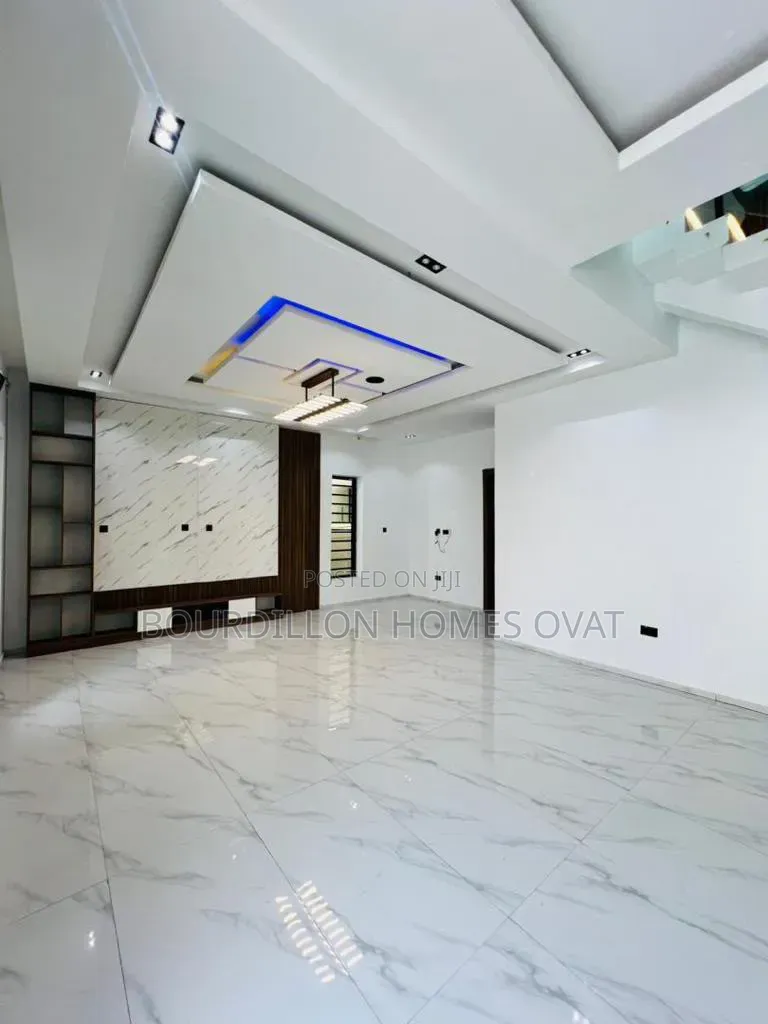 5bdrm Duplex in Orchid Lekki Lagos for rent