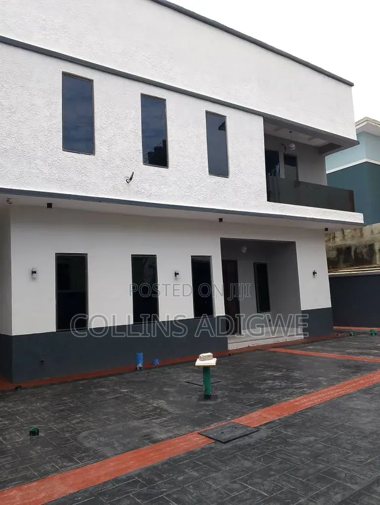 5bdrm Duplex in Sangotedo Ajah for sale
