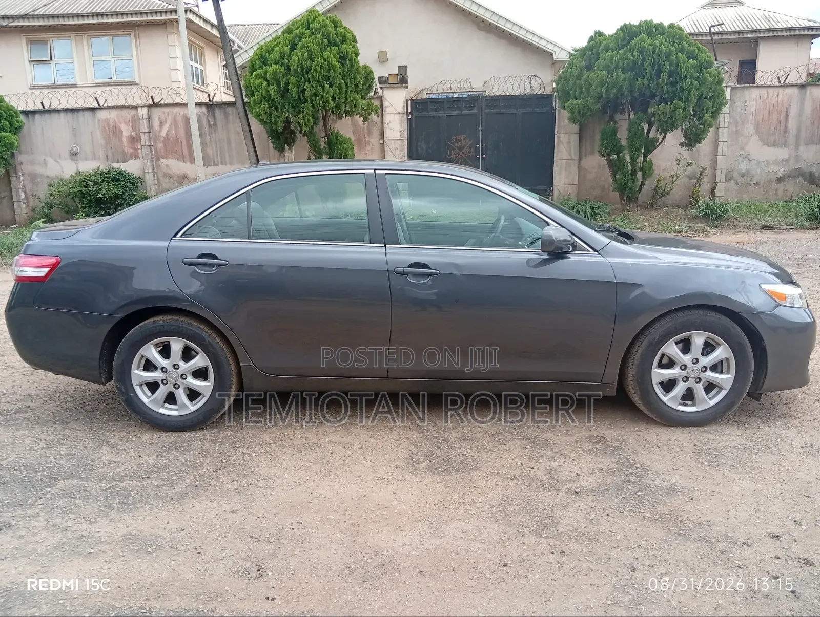 Toyota Camry LE V6 4dr Sedan (3.5L 6cyl 6AM) 2010 Gray