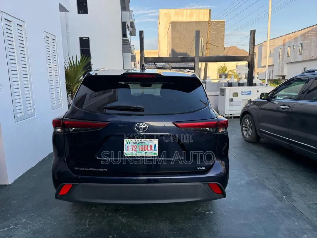 Toyota Highlander 2022 Black