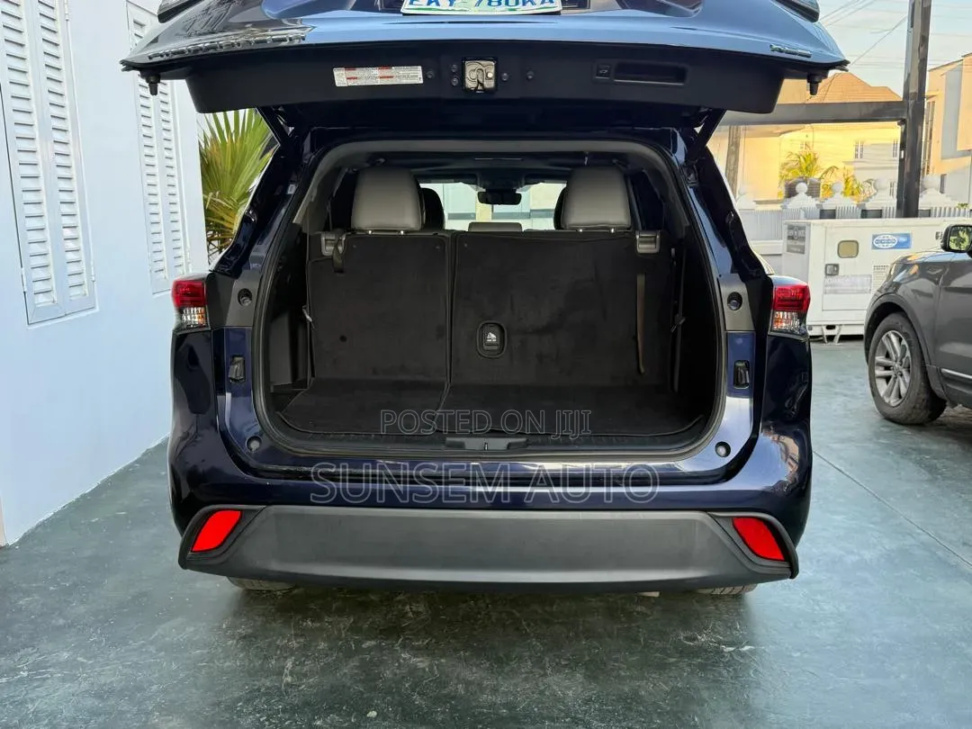 Toyota Highlander 2022 Black