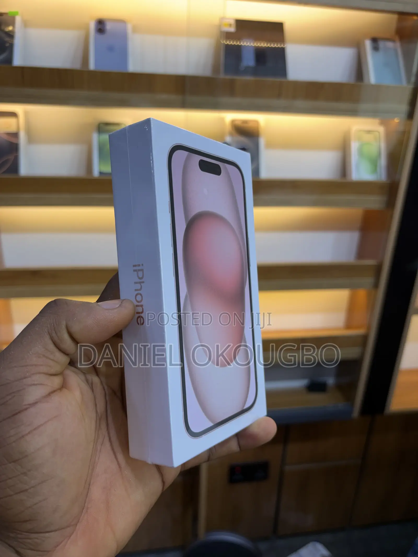 New Apple iPhone 15 128 GB Pink