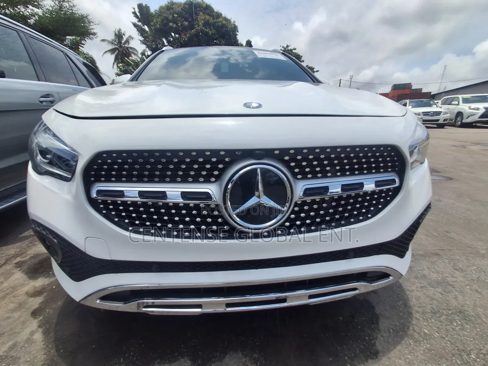 Mercedes-Benz GLA 250 2021 White