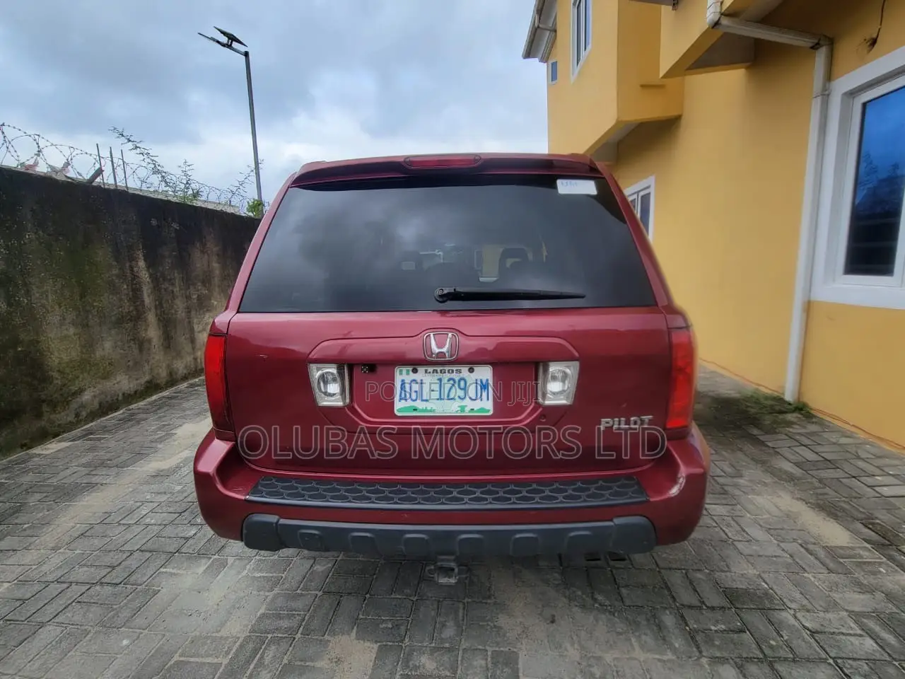 Honda Pilot 2004 Red