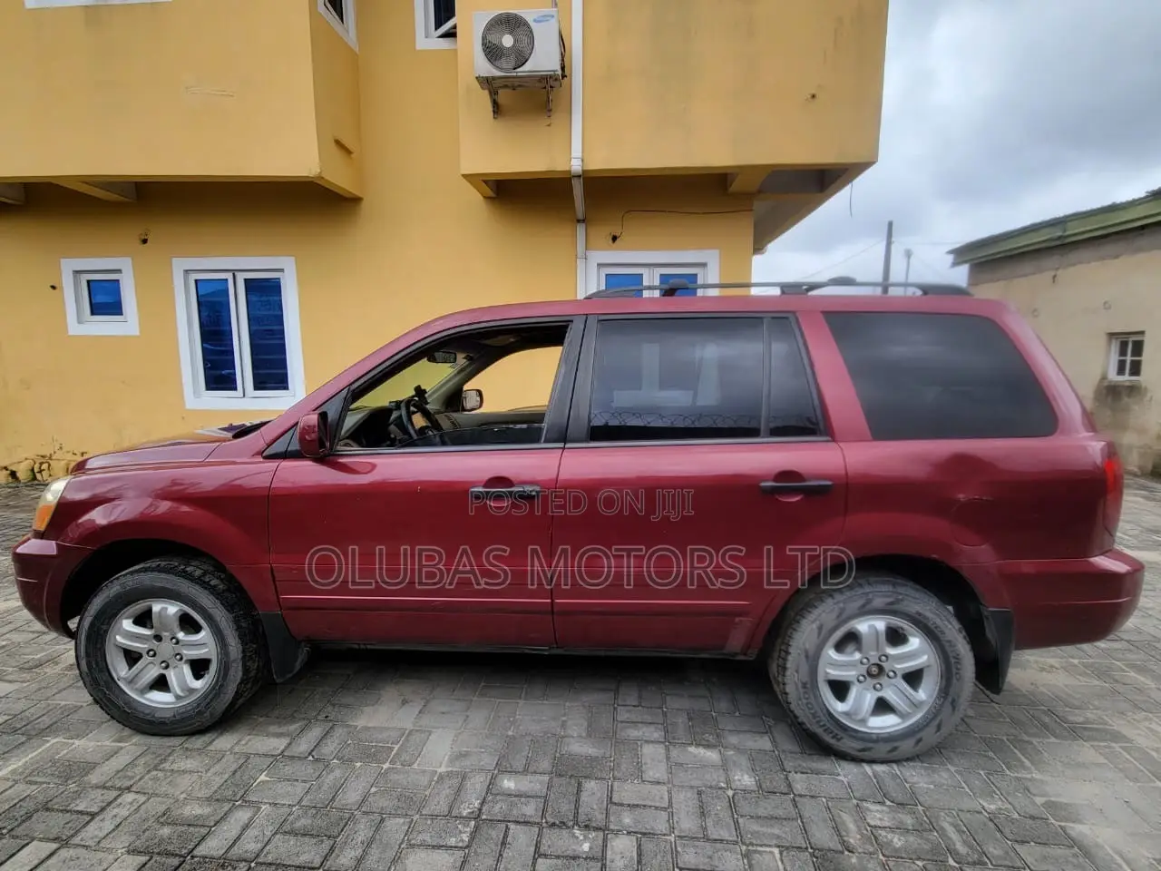 Honda Pilot 2004 Red