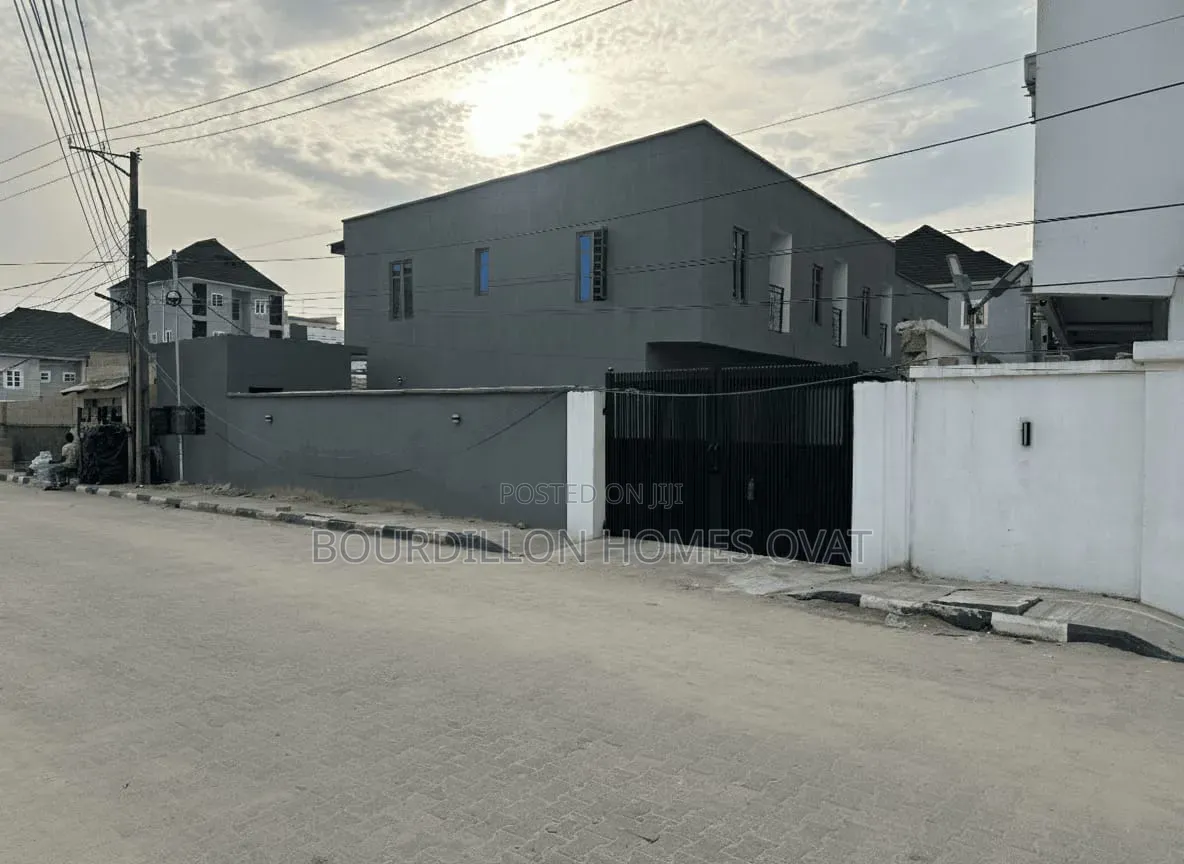 2bdrm Duplex in Ologolo Lekki Lagos for rent