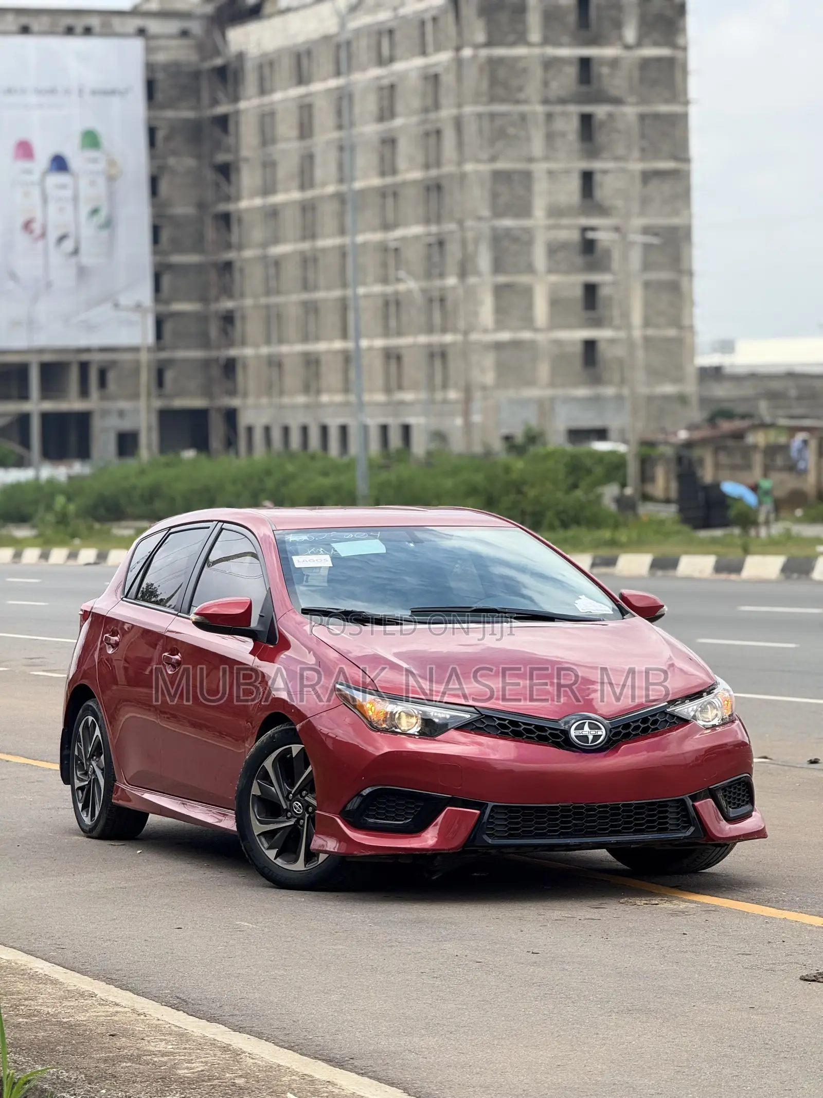 Scion iM Base 2016 Red