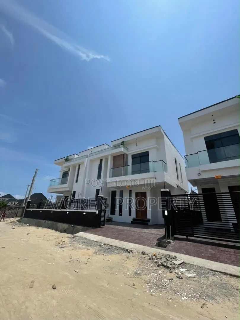 4bdrm Apartment in Ajah for sale