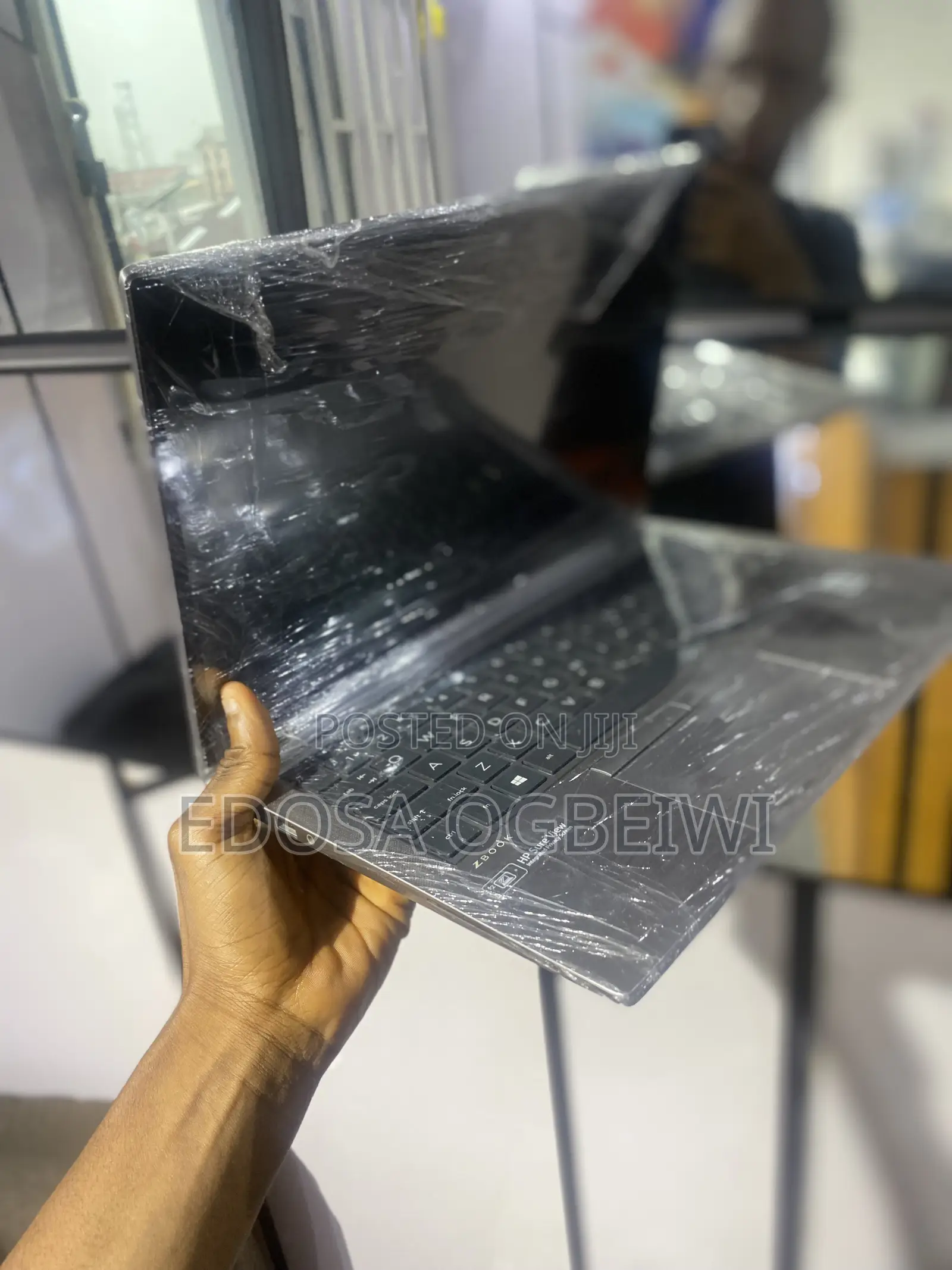 Laptop HP ZBook Firefly 14 G7 8GB Intel Core i5 SSD 256GB