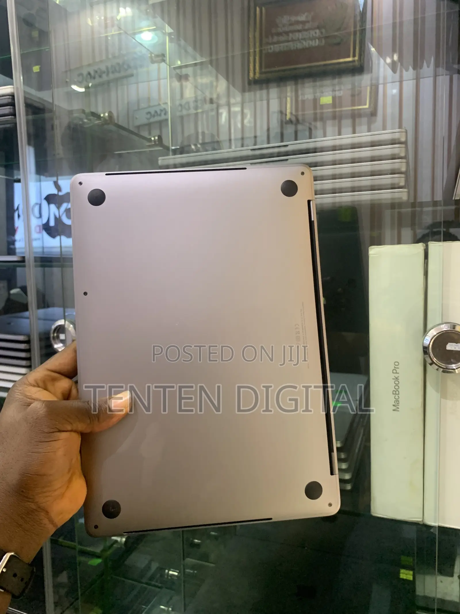Laptop Apple MacBook Pro 2019 16GB Intel Core i7 SSD 2T