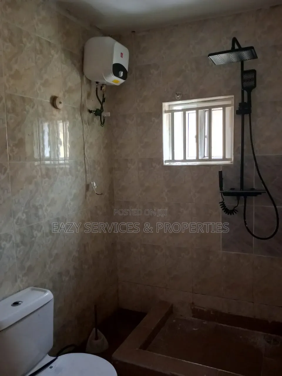 4bdrm Duplex in Inoyo Estate for rent