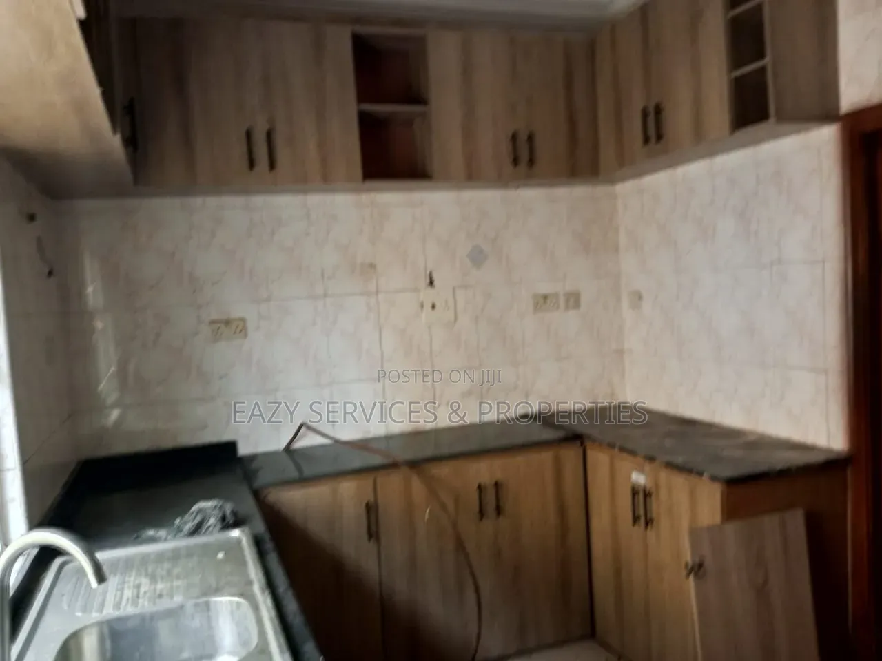 4bdrm Duplex in Inoyo Estate for rent