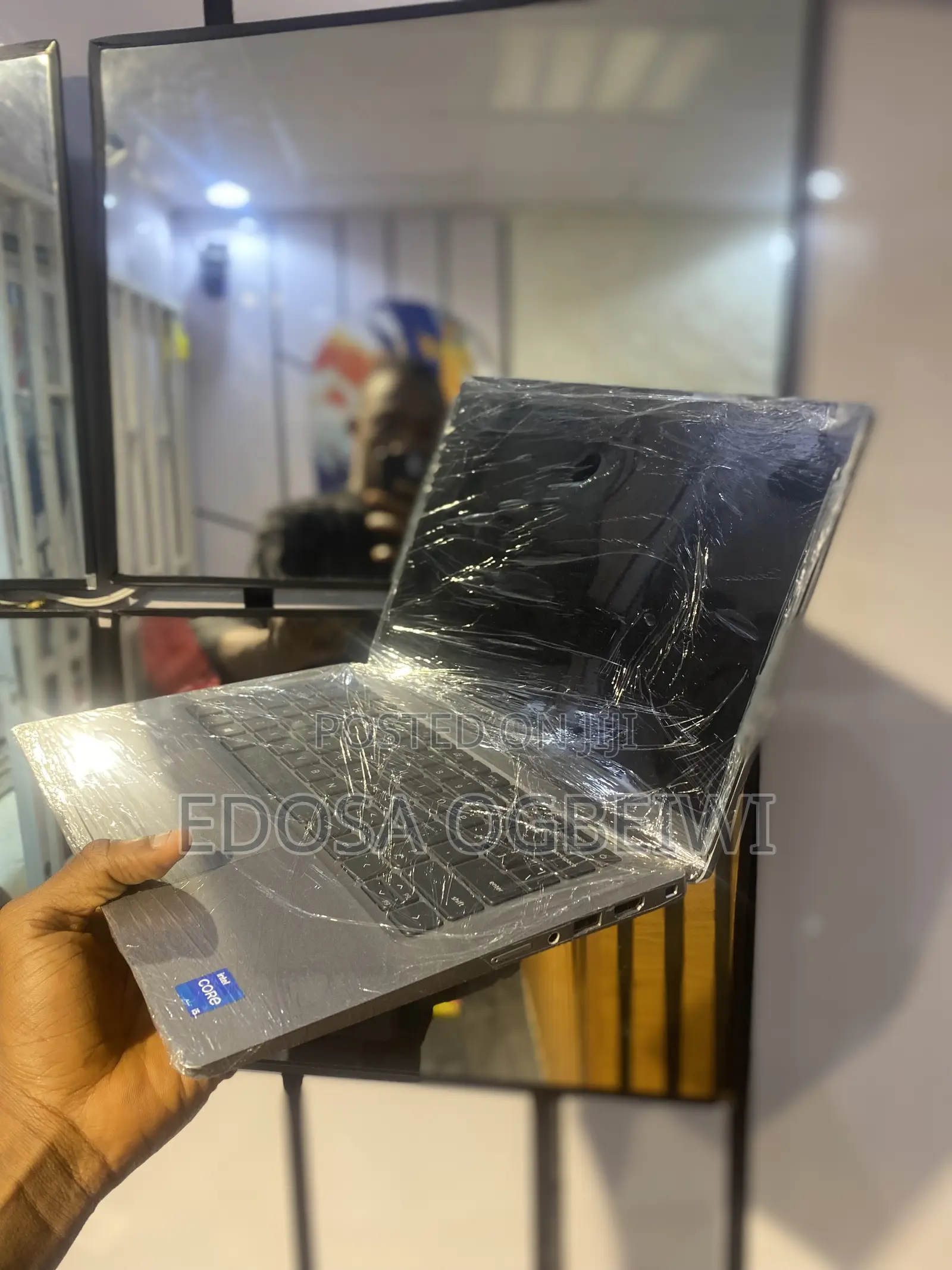 Laptop Dell Latitude 5320 8GB Intel Core i5 SSD 256GB