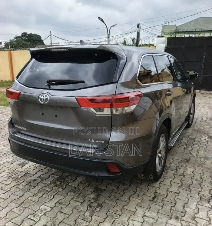 Toyota Highlander 2016 Gray