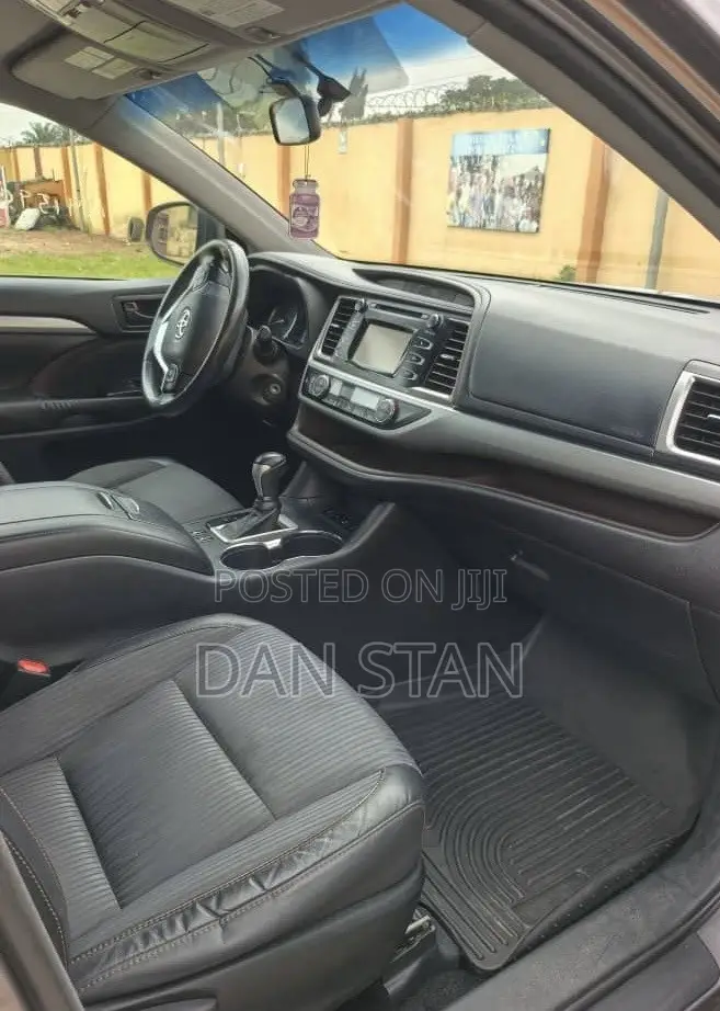 Toyota Highlander 2016 Gray