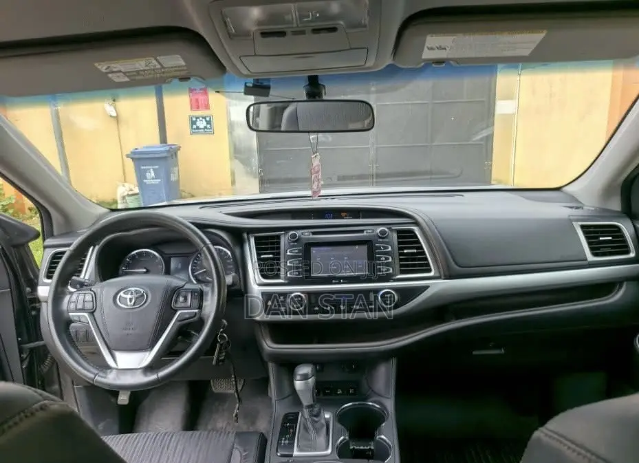 Toyota Highlander 2016 Gray