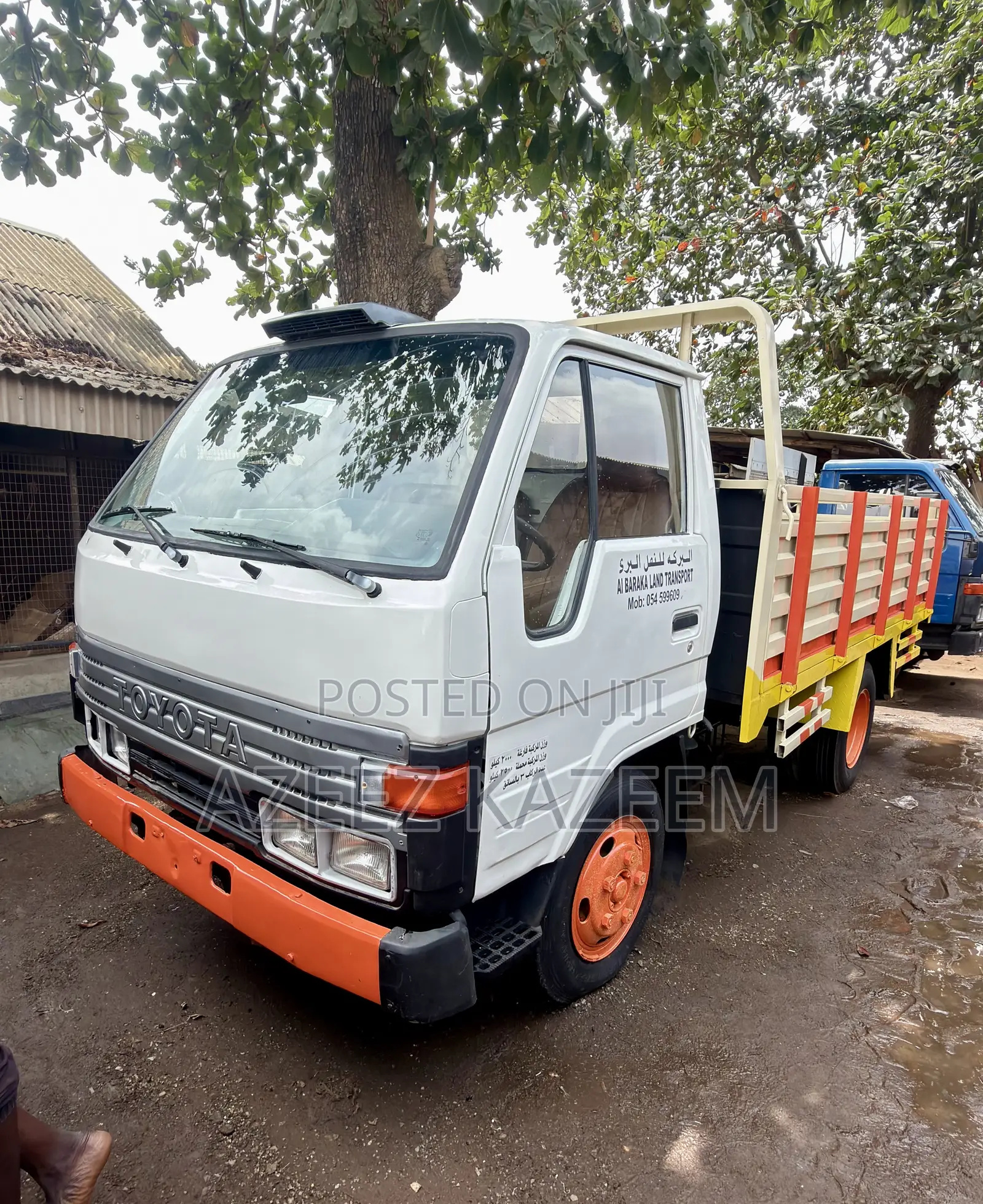 Toyota Dyna 200 Truck 6 Tyres 2RZ 2.4l Petrol Engine Company Used