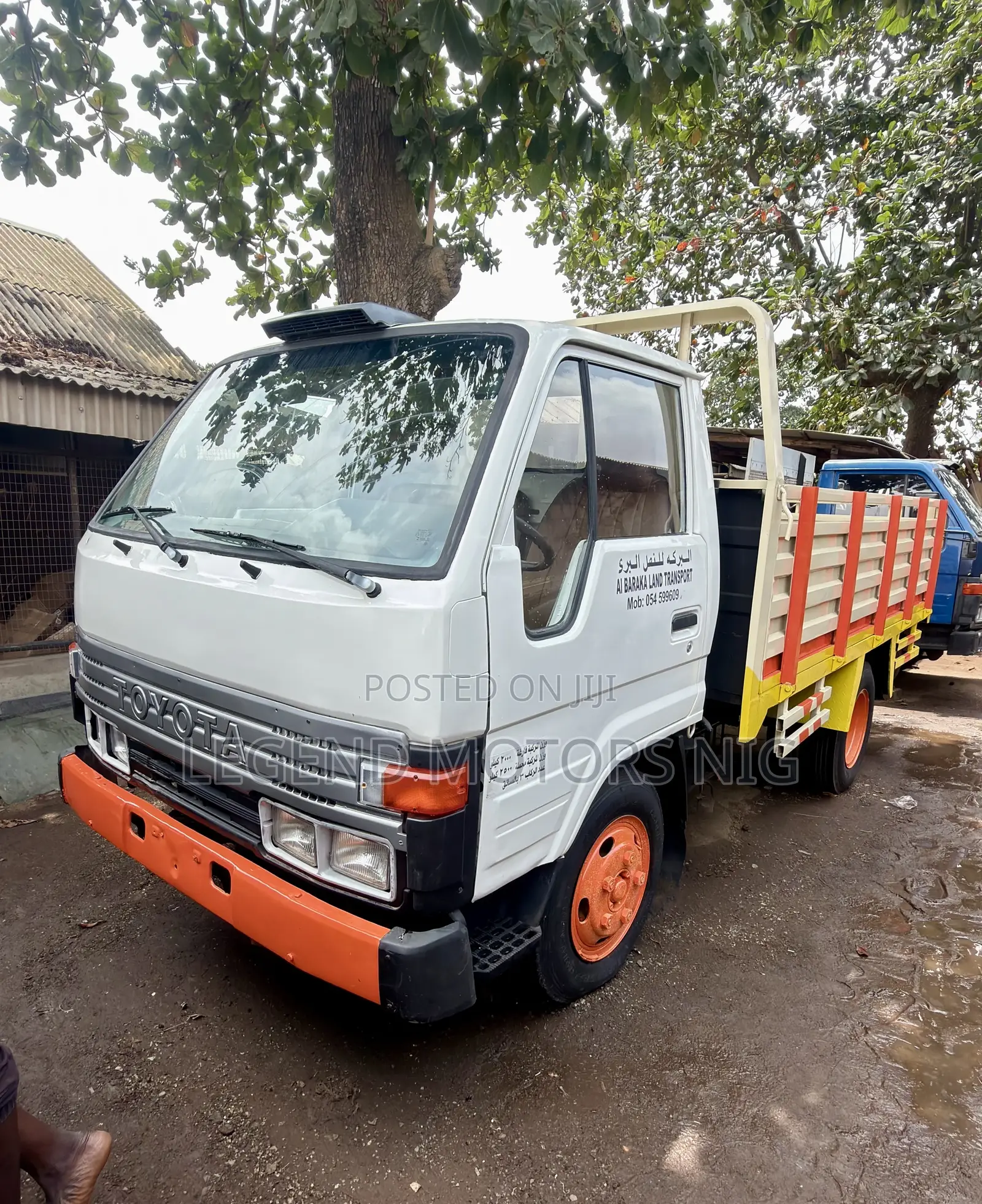 Toyota Dyna 200 Truck 6 Tyres 2RZ 2.4l Petrol Engine Company Used