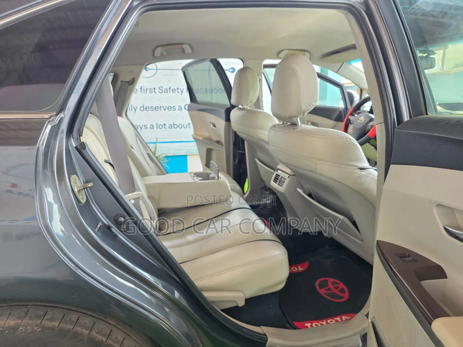 Toyota Venza 2010 Gray