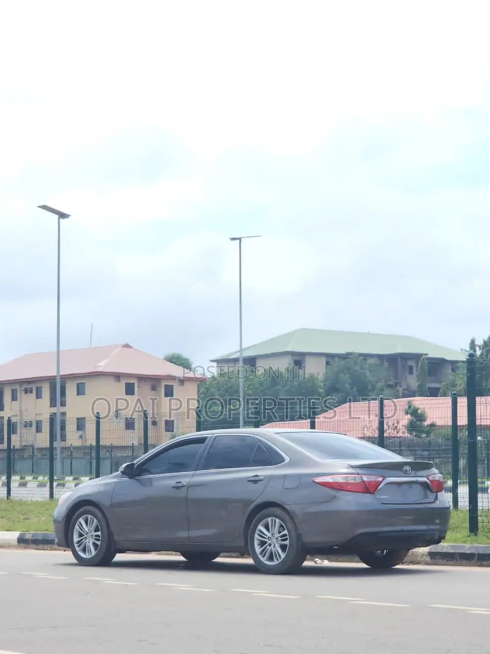 Toyota Camry 2016