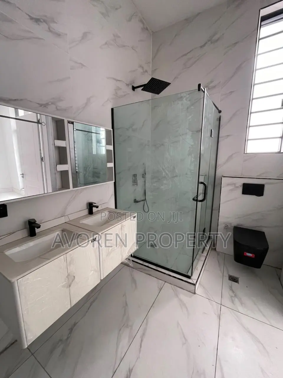 4bdrm Apartment in Ajah for sale