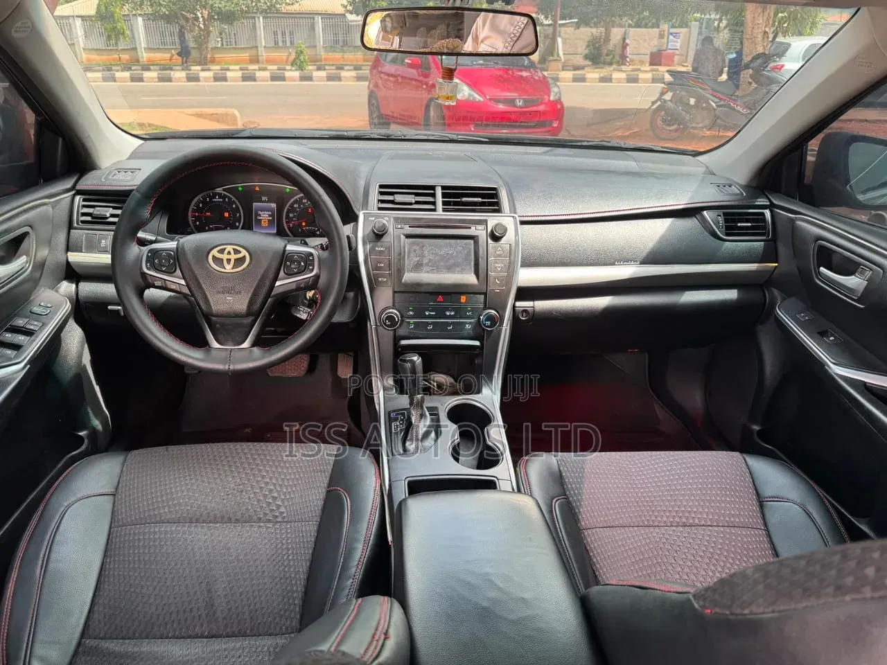 Toyota Camry SE 4dr Sedan (2.5L 4cyl 6A) 2016 Black