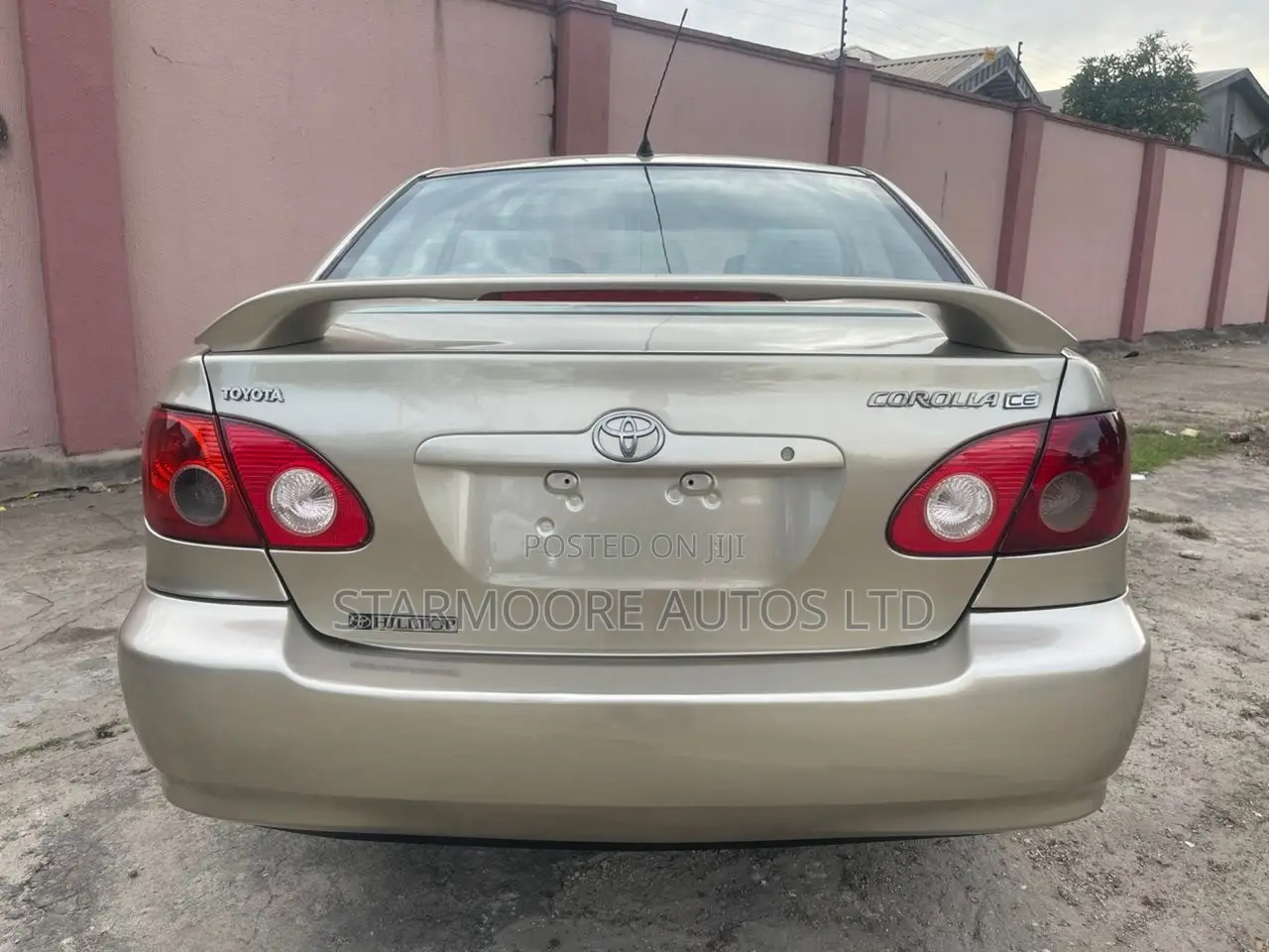 Toyota Corolla LE 2006 Gold