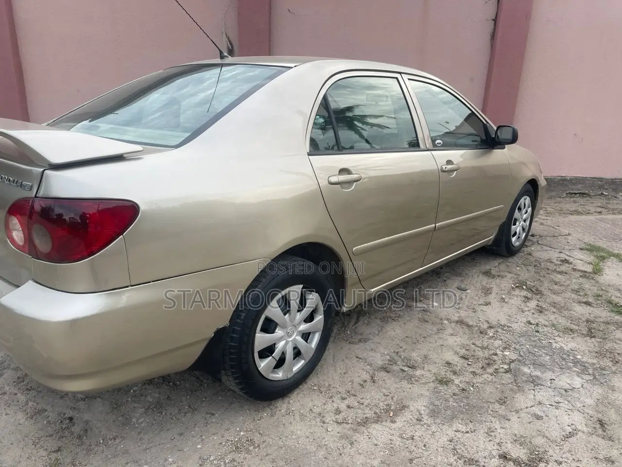 Toyota Corolla LE 2006 Gold