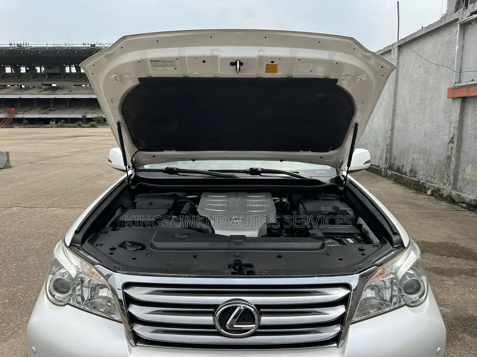 Lexus GX 460 Premium 2013 White