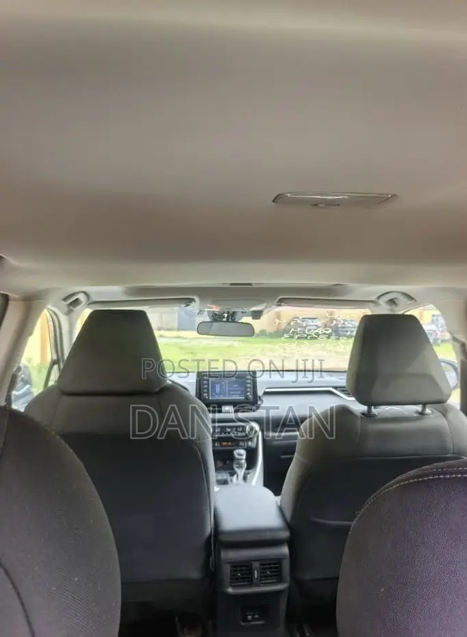 Toyota RAV4 2022 Gray