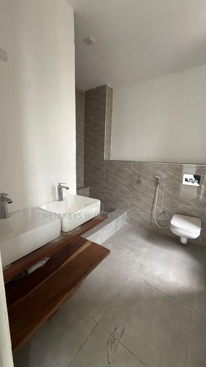 Furnished 4bdrm Duplex in Ikate for sale