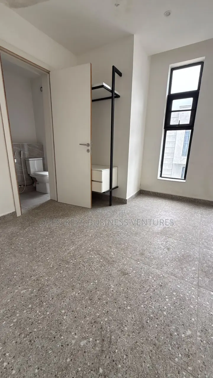 Furnished 4bdrm Duplex in Ikate for sale