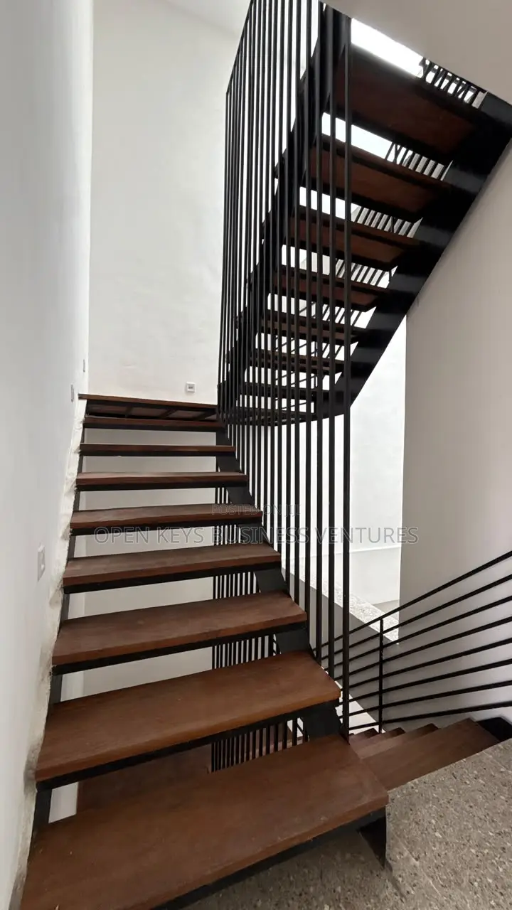 Furnished 4bdrm Duplex in Ikate for sale