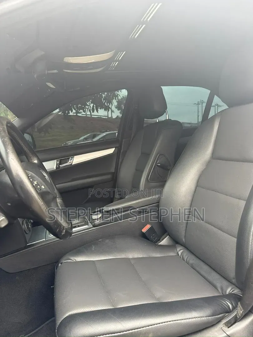 Mercedes-Benz C300 2008 Black