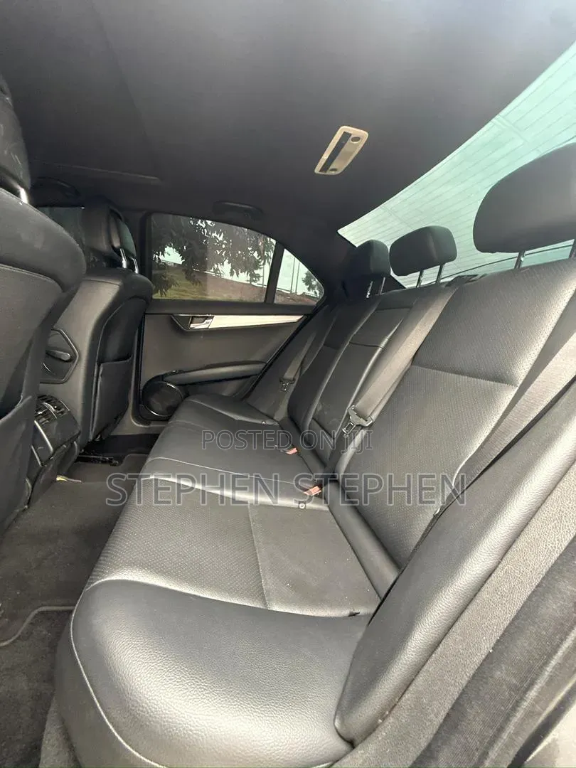 Mercedes-Benz C300 2008 Black