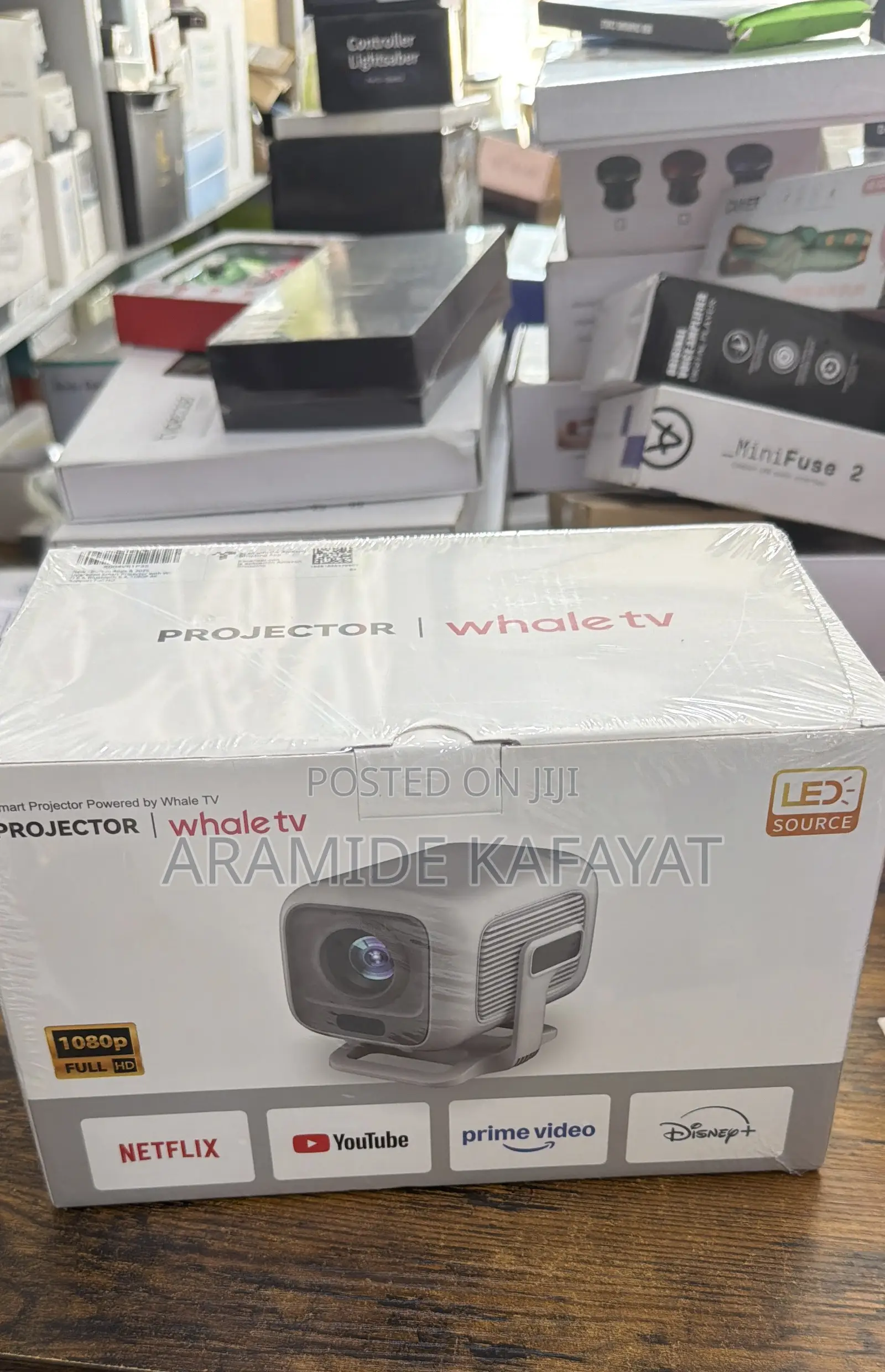 Projector (Whale TV)