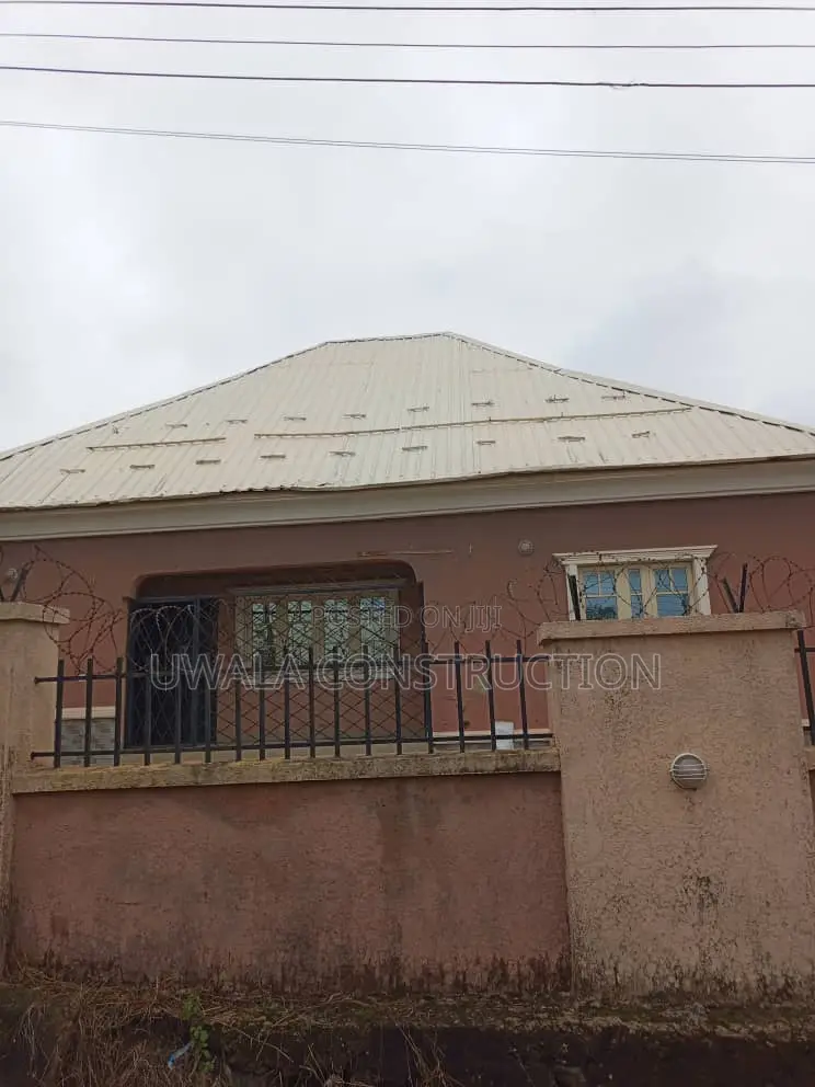 3bdrm Bungalow in FHA for sale