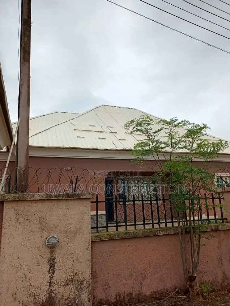 3bdrm Bungalow in FHA for sale