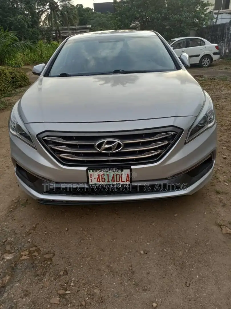 Hyundai Sonata Sport Sedan FWD (2.4L 4cyl 6A) 2016 Silver