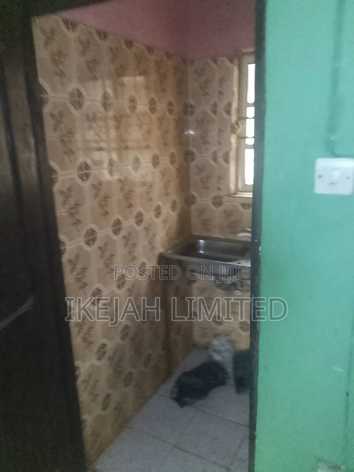 Mini Flat in Ifo for rent